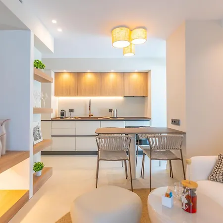 Il Borgo, Marina Homesuites, Poltu Quatu 3*