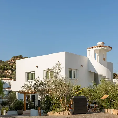 Il Borgo, Marina Homesuites, Poltu Quatu 3*