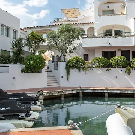 Il Borgo, Marina Homesuites, Poltu Quatu